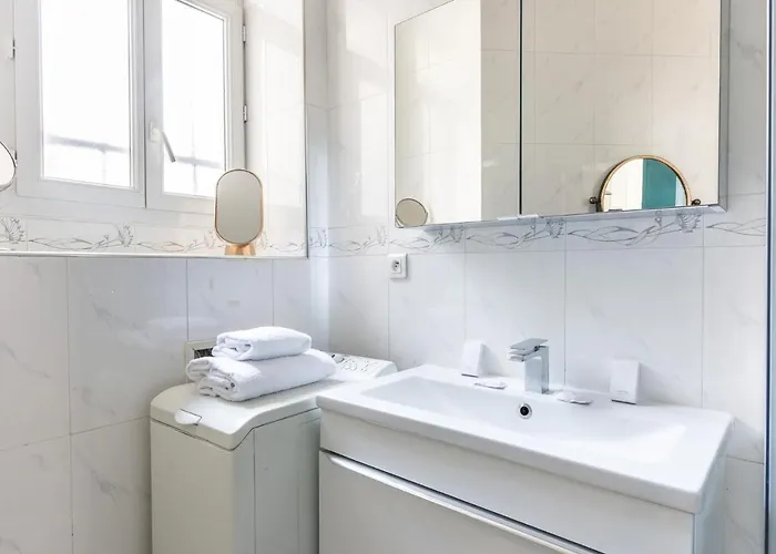 Daire Modern & Cosy Flat - 4 Guests - Eiffel Tower *